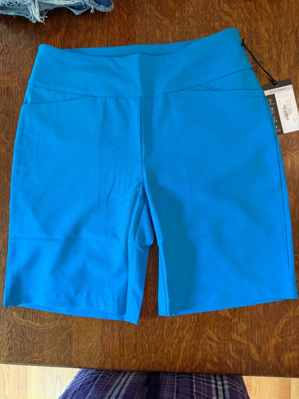 NWT Tail Activewear Braxton 18" Golf Shorts Blue Size 4 UPF Stretch